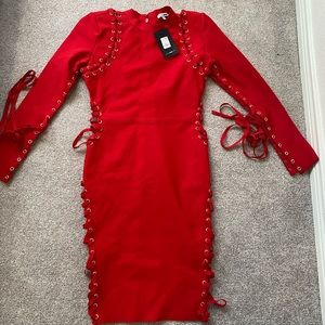Beautiful red dress, very extravagant pure red, size M, true to size, new